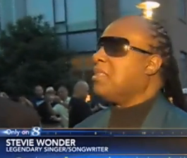 Stevie Wonder plays small Portland Benefit